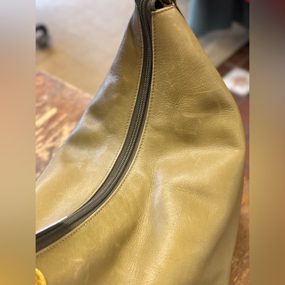 Vintage Gucci Pistachio Green Leather Hobo Bag - Picture 9 of 16